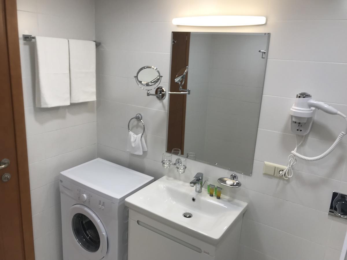 Full Comfort Apartment On Aghmashenebeli Tbilisi Eksteriør bilde
