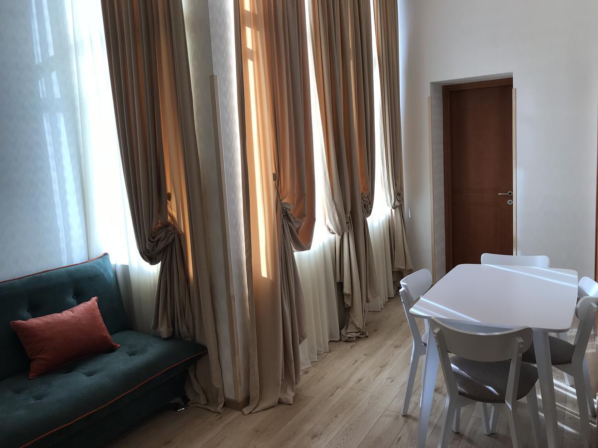 Full Comfort Apartment On Aghmashenebeli Tbilisi Eksteriør bilde