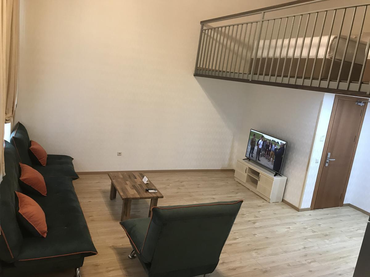 Full Comfort Apartment On Aghmashenebeli Tbilisi Eksteriør bilde