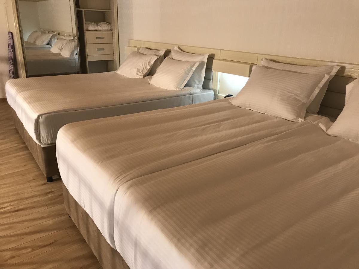 Full Comfort Apartment On Aghmashenebeli Tbilisi Eksteriør bilde