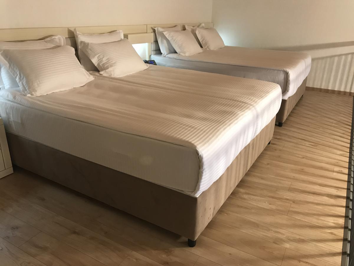 Full Comfort Apartment On Aghmashenebeli Tbilisi Eksteriør bilde