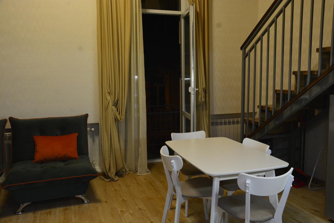 Full Comfort Apartment On Aghmashenebeli Tbilisi Eksteriør bilde