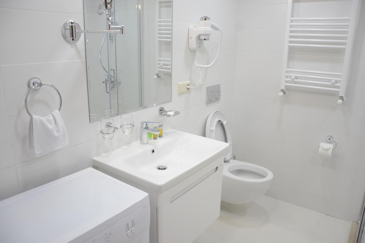 Full Comfort Apartment On Aghmashenebeli Tbilisi Eksteriør bilde